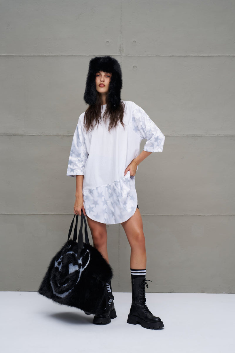 T-SHIRT VDR COM DETALHE EM CETIM ESTAMPADO - Carla Valente