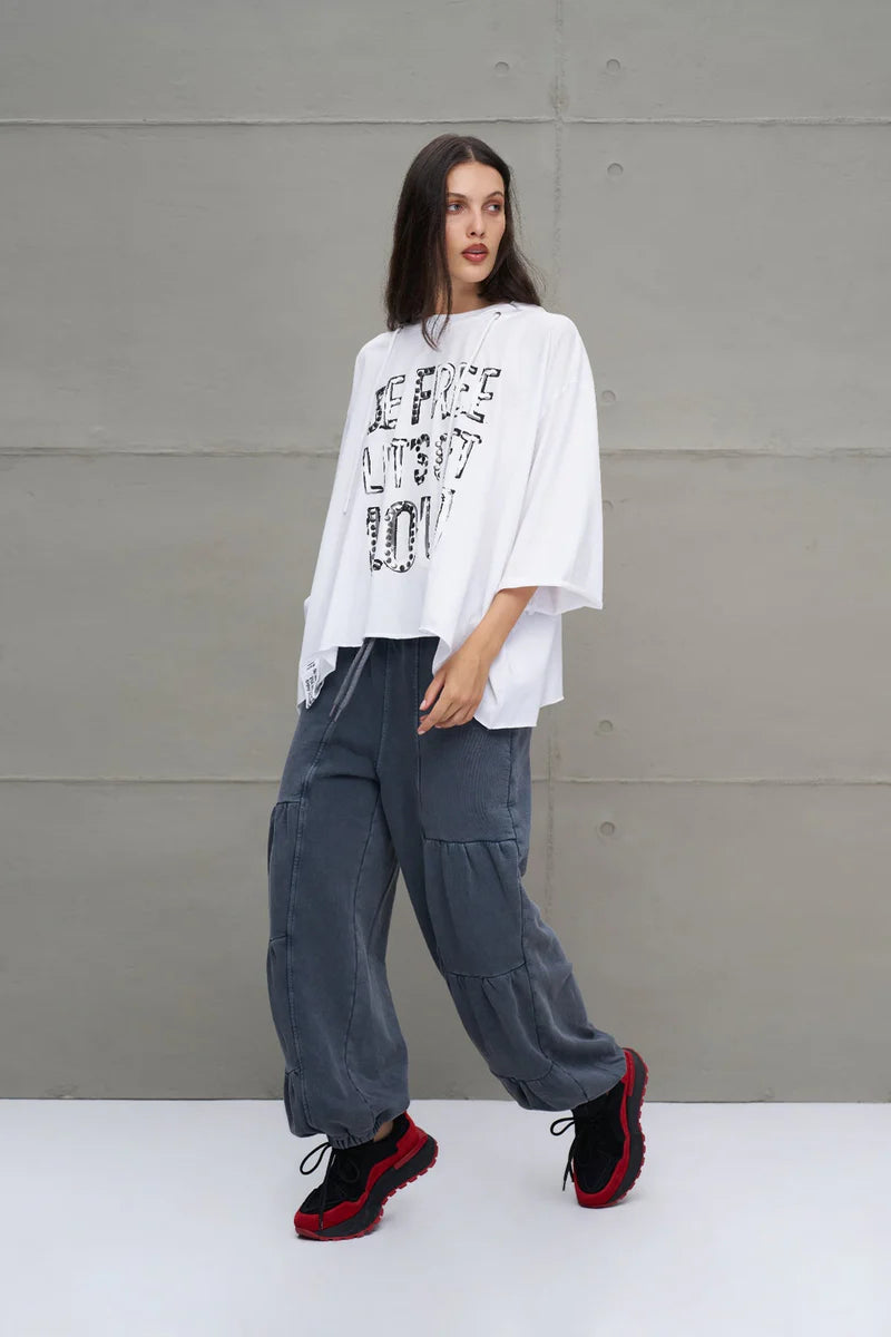 CALÇA VDR CARGO OVERSIZE COM BOLSOS - Carla Valente