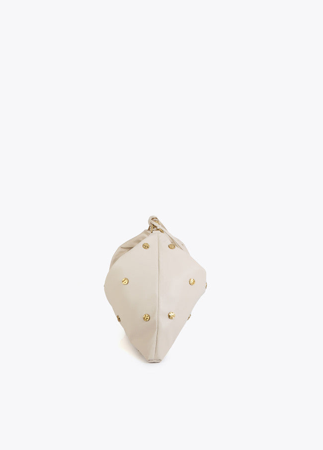 BOLSA MAITE HOBO COM TACHAS - Carla Valente