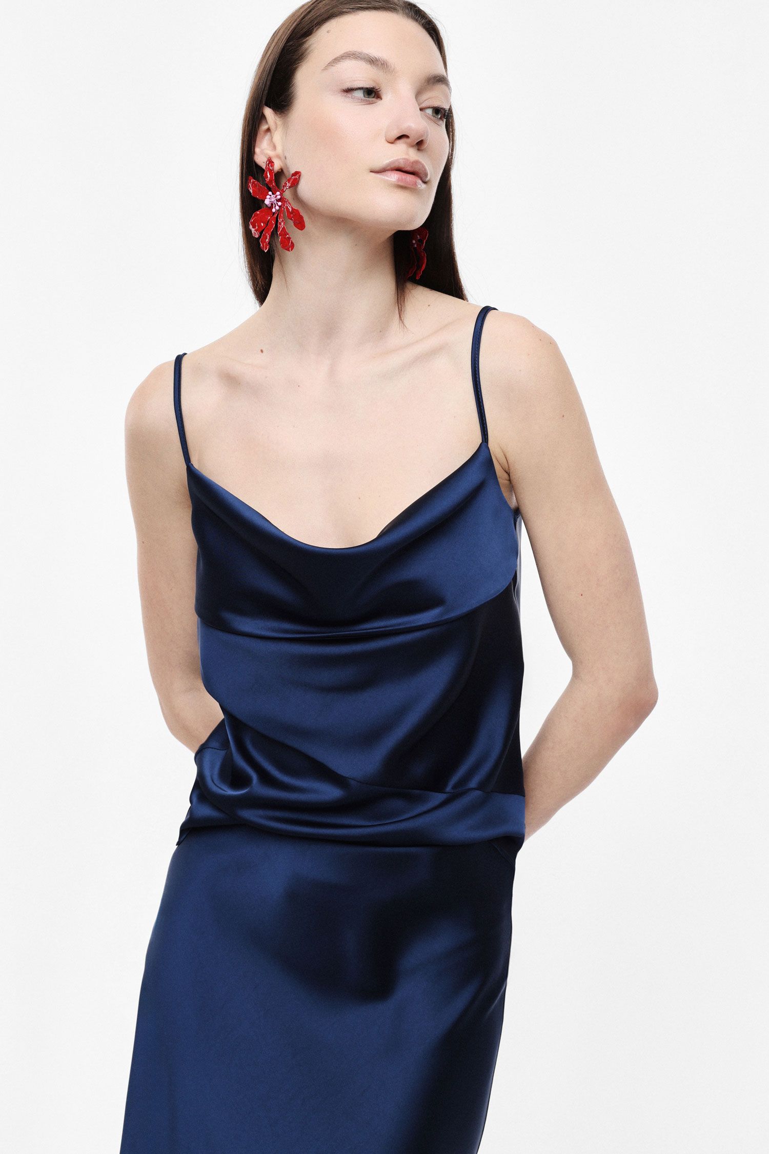 TOP IMPERIAL ACETINADO COM ALÇA FINA - Carla Valente