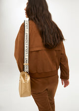 BANDOLERA LOLA CASADMNT CROSSBODY EFEITO COURO LOGO OVAL EM LOSANGO - Carla Valente