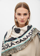 LENÇO LOLA CASADMNT COM BOLAS E LOGO EM SEDA - Carla Valente