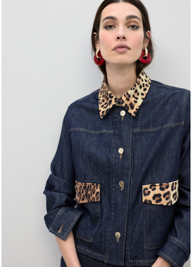 JACKET LOLA CASADEMUNT CURTA COM COLARINHO E ABA LEOPARDO - Carla Valente