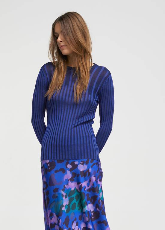 JERSEY LOLA CASDMNT GOLA REDONDA DETALHO - Carla Valente