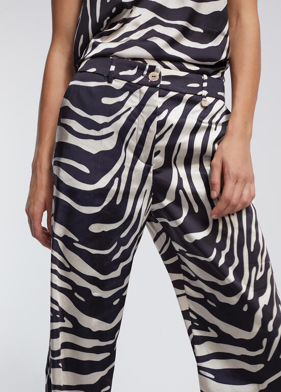 CALÇA LOLA CASADMNT DE CETIM ZEBRA