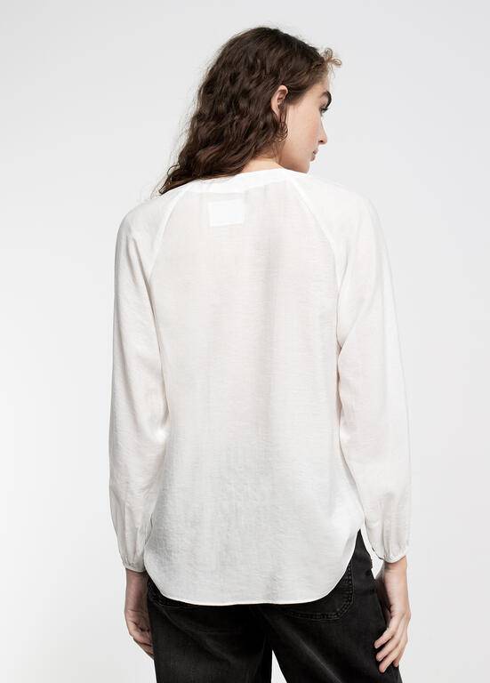 BLUSA LOLA CASADMNT C/MNGA BUFANTES COMS - Carla Valente