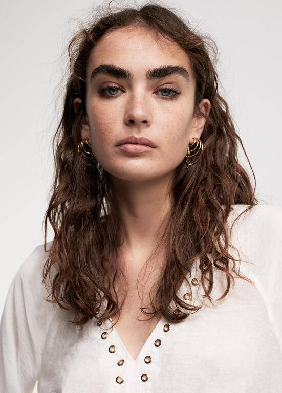 BLUSA LOLA CASADMNT C/MNGA BUFANTES COMS - Carla Valente