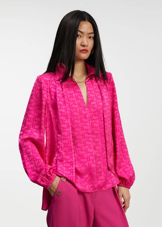 CAMISA LOLA CASADMNT C/LENÇO JACQUARD LOGO - Carla Valente