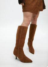 BOTA LOLA CASADMNT CANO ALTO TACÃO PERSONALIZADO E TACHAS - Carla Valente