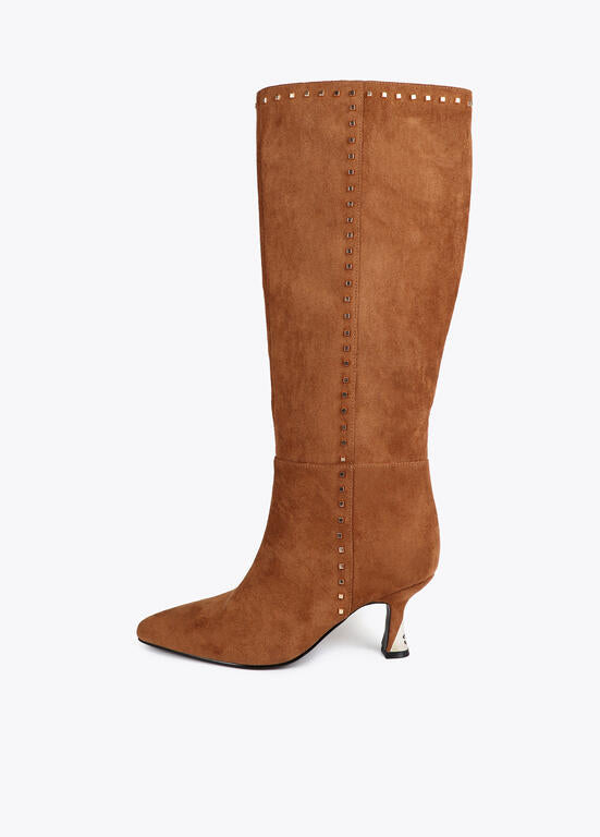 BOTA LOLA CASADMNT CANO ALTO TACÃO PERSONALIZADO E TACHAS - Carla Valente