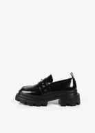 MOCASSIM LOLA CASADMNT BICO QUADRADO C/ DETALHES TACHAS - Carla Valente