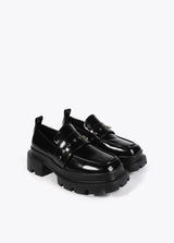 MOCASSIM LOLA CASADMNT BICO QUADRADO C/ DETALHES TACHAS - Carla Valente