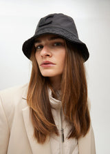 CHAPÉU LOLA CASADMNT BUCKET LOGOMANIA - Carla Valente