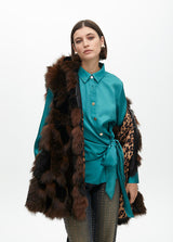 CAMISA LOLA CASADMNT  COM DETALHE DE NÓ BAIXO - Carla Valente