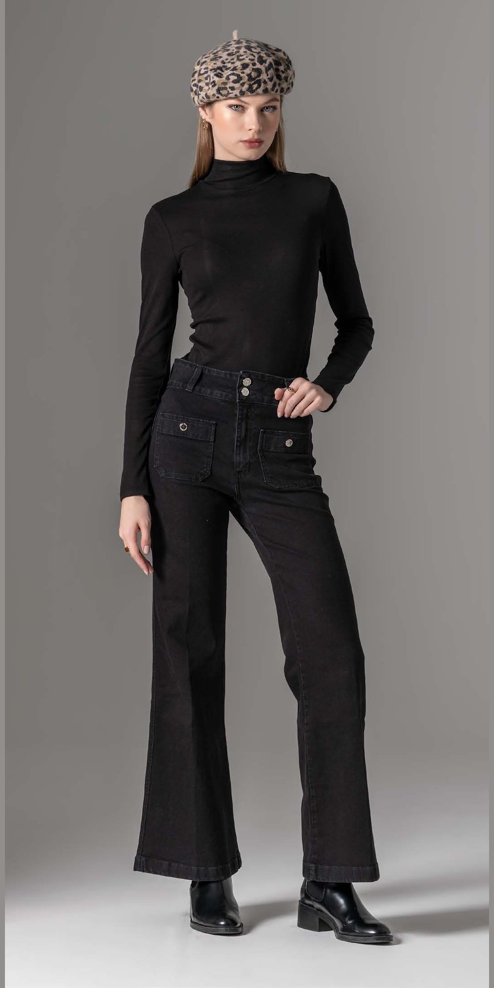 Pantalona LiberJeans Vickye com brilhantes - vista frontal