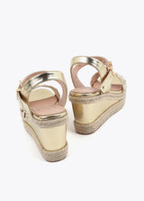 SAPATO LOLA CASADMNT CUNHA EFEITO RÁFIA DETALHES METALICOS - Carla Valente