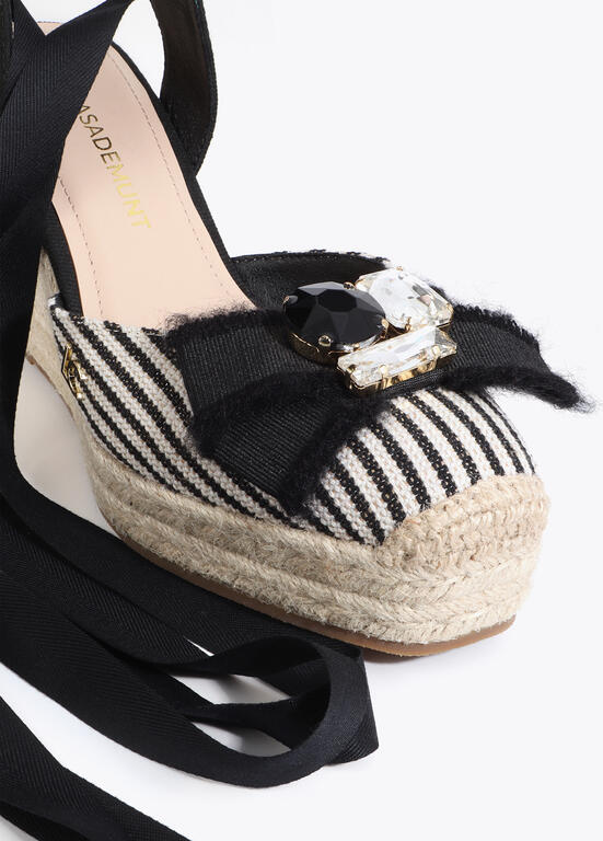 SAPATO LOLA CASADMNT CUNHA TECIDO LONA RISCA COM LAÇO - Carla Valente