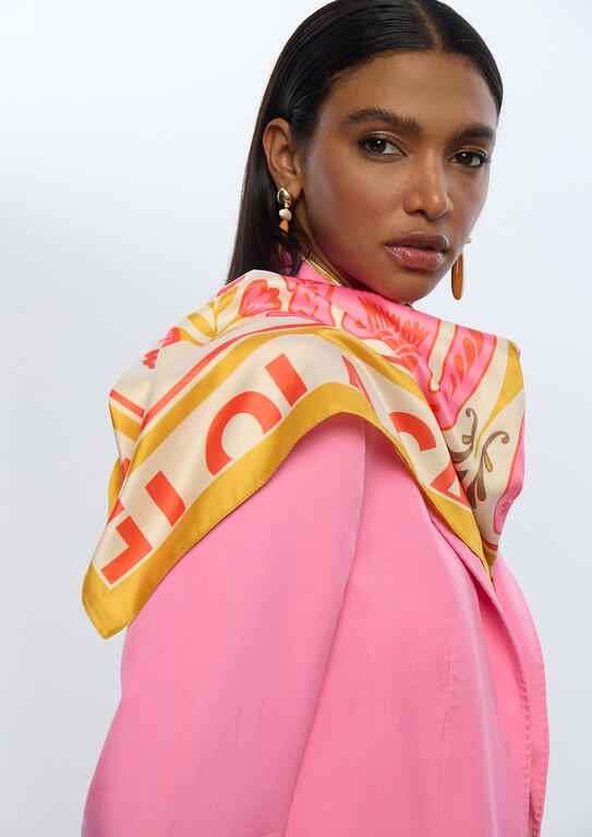 LENÇO LOLA CASADMNT ACETINADO FLORAL E TIGRES - Carla Valente
