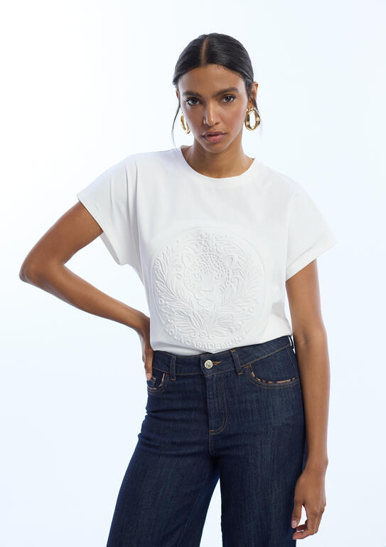 T-SHIRT LOLA CASADMNT LOGOTIPO RELEVO - Carla Valente
