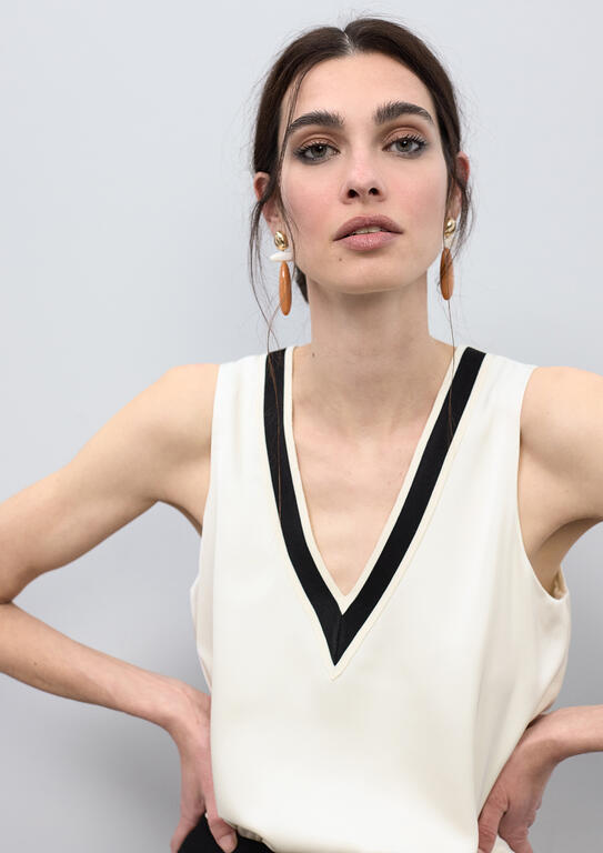 TOP LOLA CASADMNT DEC EM V TRICOT - Carla Valente