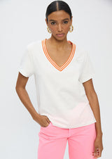 T-SHIRT LOLA CASADMNT DECOTE V E FITA - Carla Valente