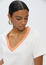 T-SHIRT LOLA CASADMNT DECOTE V E FITA - Carla Valente