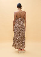 VESTIDO LOLA CASADMNT  LONGO DE ALÇAS COM ESTAMPADO DE MANCHADO - Carla Valente