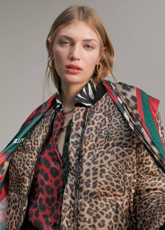 ANORAQUE MAITE CURTO ACOLCHOADO ANML PRT - Carla Valente