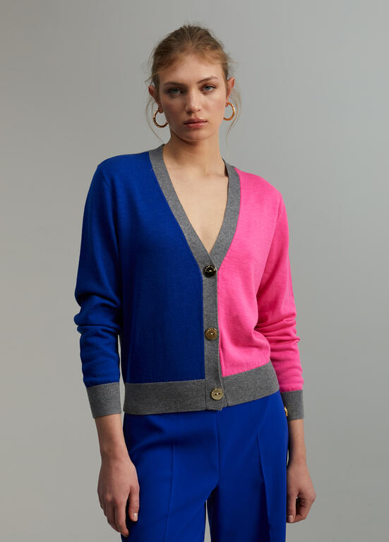 CARDIGAN MAITE CURTO TRICOLOR DECOTE EM V