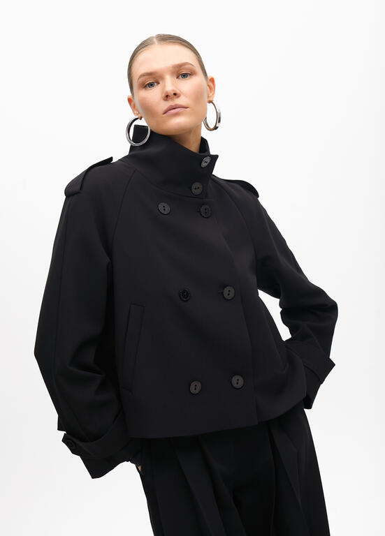 JACKET MAITE COSTA COM DETALHE PLISSADOS - Carla Valente