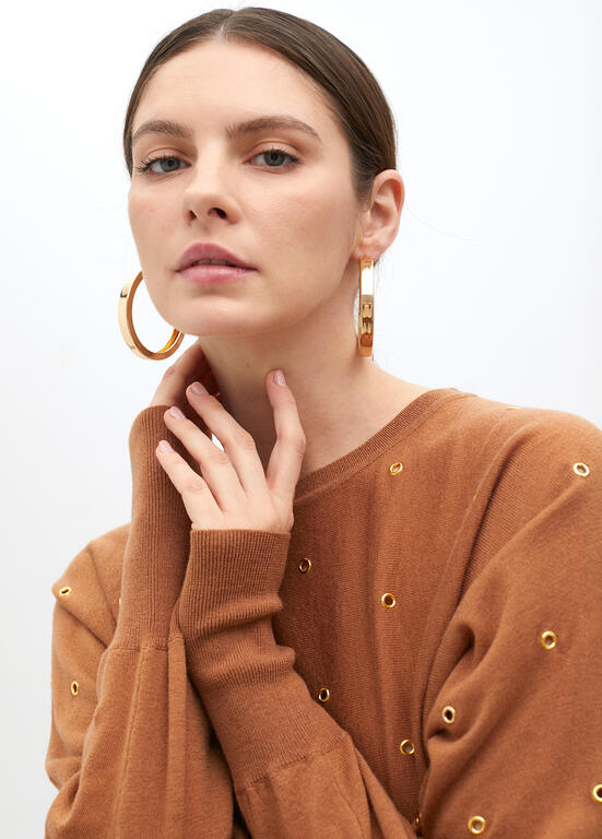 JERSEY MAITE COM APLICAÇÃO ILHÓS MANGA CAÍDA - Carla Valente