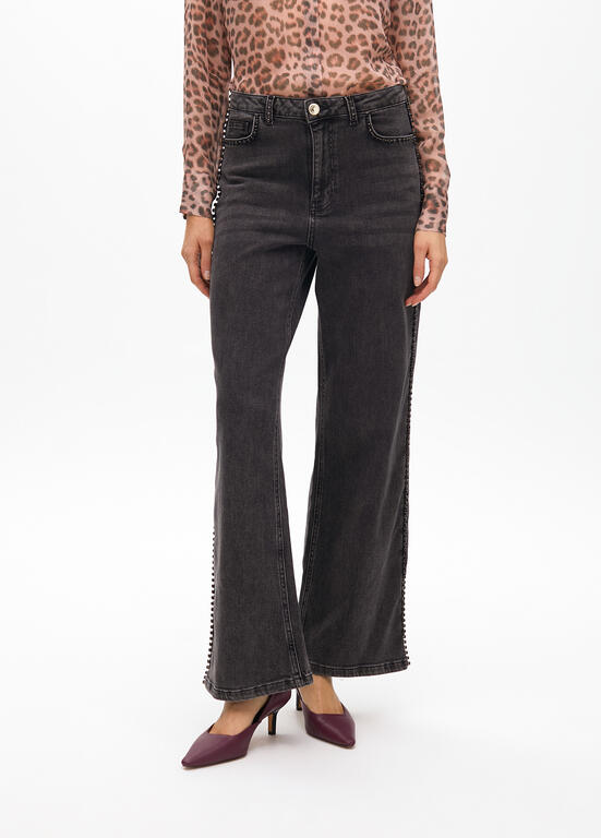 JEANS MAITE WIDE LEG COM TACHAS - Carla Valente