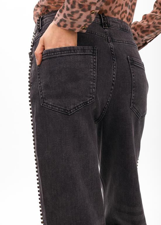 JEANS MAITE WIDE LEG COM TACHAS - Carla Valente