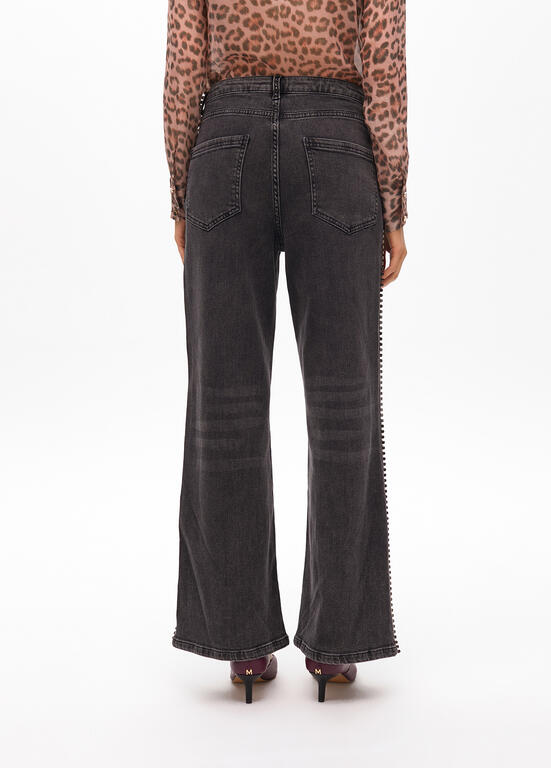 JEANS MAITE WIDE LEG COM TACHAS - Carla Valente