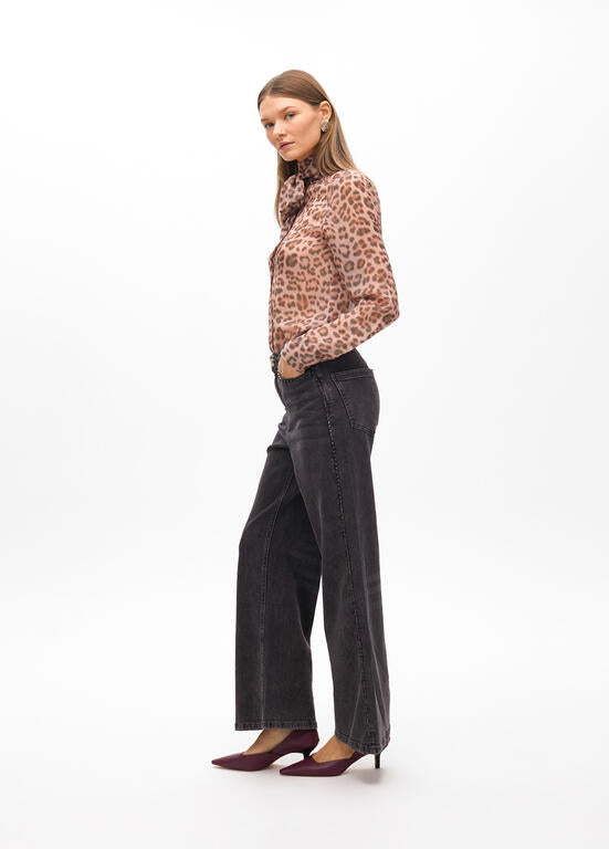 JEANS MAITE WIDE LEG COM TACHAS - Carla Valente