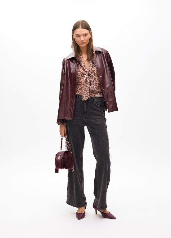 JEANS MAITE WIDE LEG COM TACHAS - Carla Valente