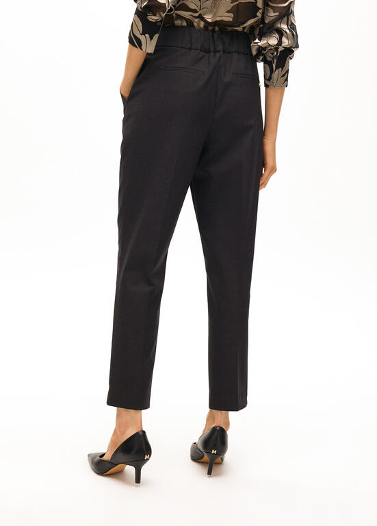CALÇA MAITE CHINO COM DETALHE NA CINTURA - Carla Valente