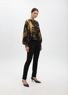 BLUSA MAITE ESTAMPADA COM MANGA ASSIMÉTRICA - Carla Valente