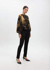 BLUSA MAITE ESTAMPADA COM MANGA ASSIMÉTRICA - Carla Valente