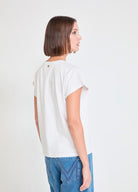 T-SHIRT MAITE PAPAGAIO COM JÓIAS - Carla Valente
