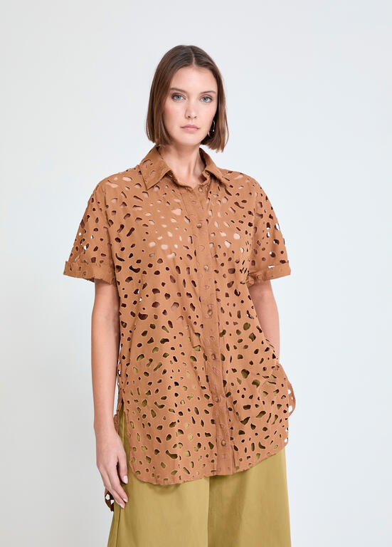 CAMISA MAITE RETA PERFURADOS BORDADOS - Carla Valente