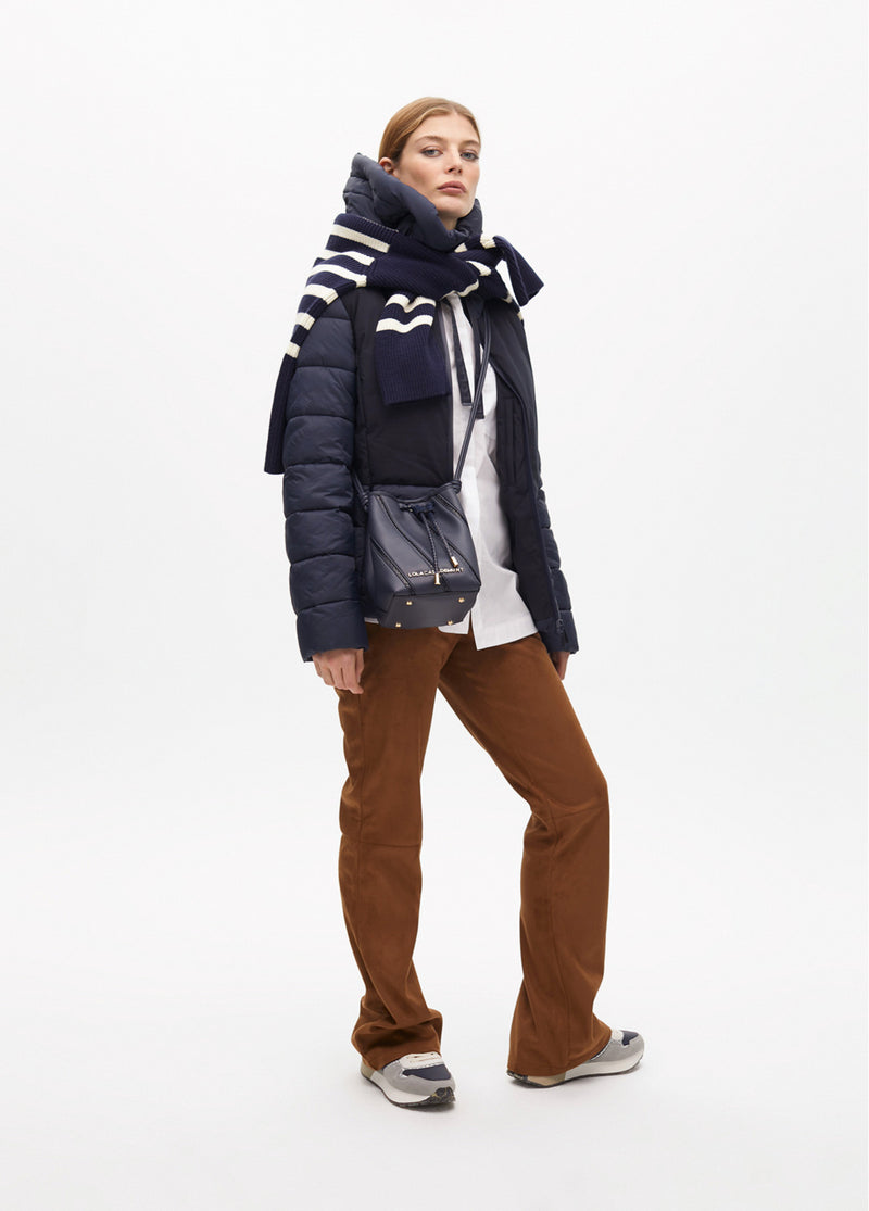 CALÇA LOLA CASADMNT BOCA DE SINO EM SUEDE SINTETICO - Carla Valente