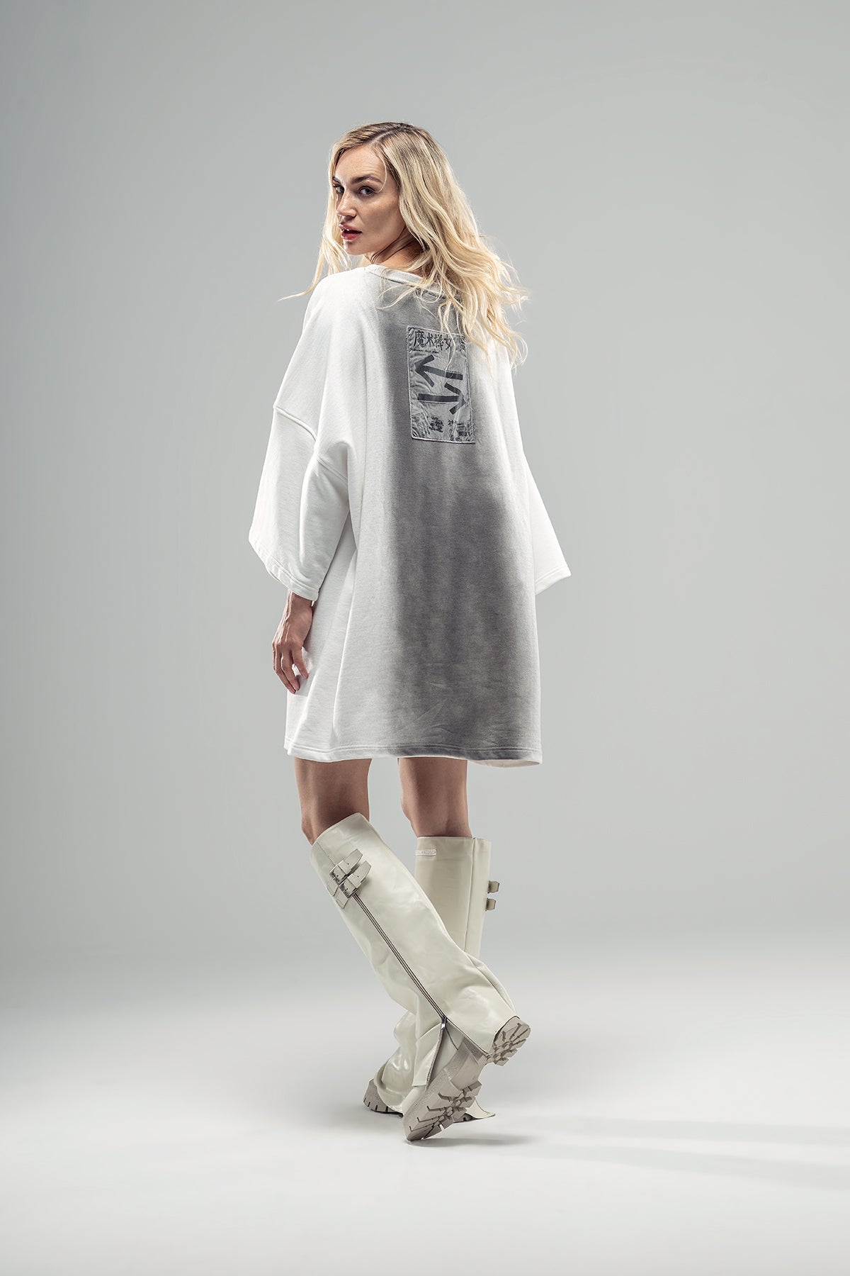 SWEATSHIRT VDR 20168 — Branco-pérola-Antracite — fotografia oficial 2