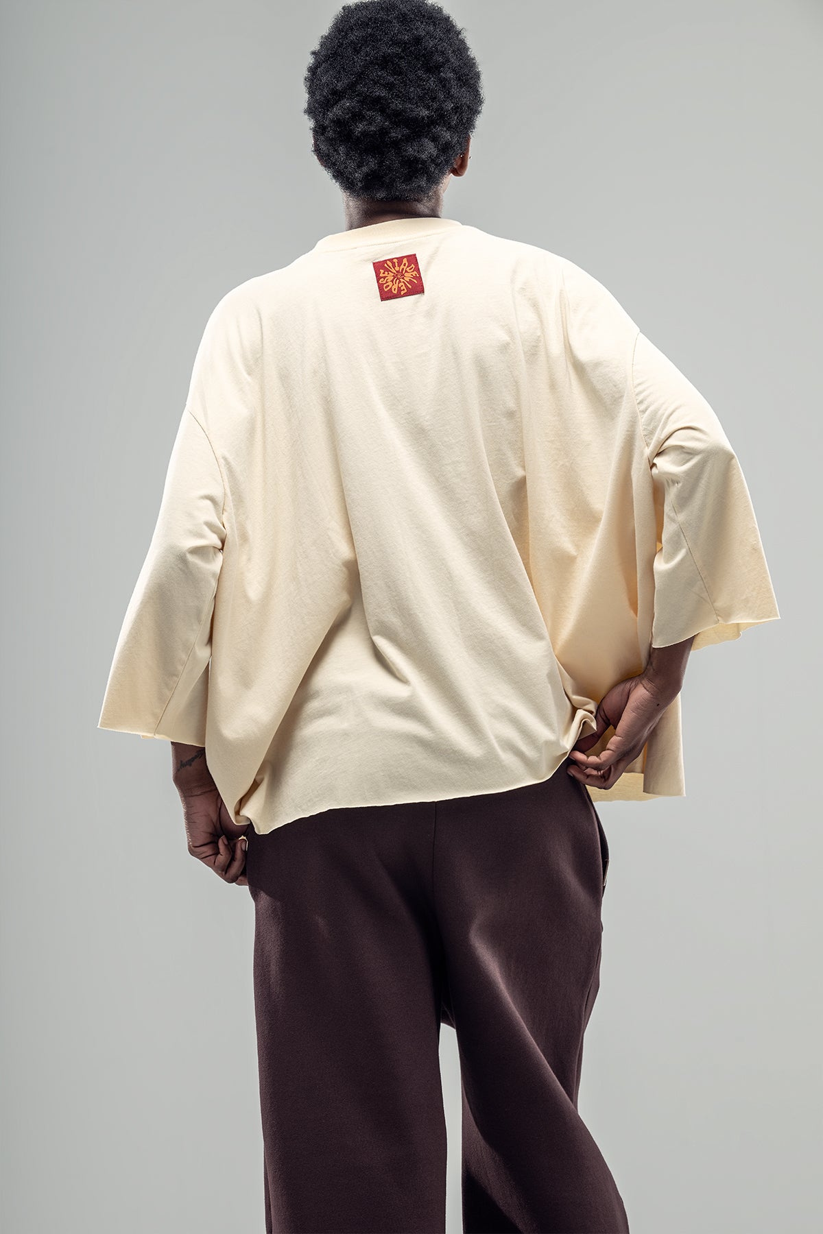 T-SHIRT VDR 20228 — Creme — fotografia oficial 4