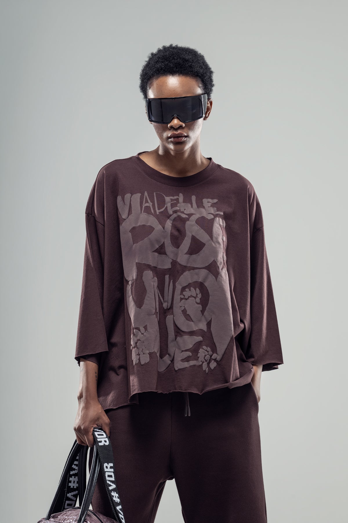 T-SHIRT VDR 20307 — Castanho-escuro — fotografia oficial 1