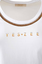 T-SHIRT YES ZEE DEC REDONDO C/STRASS - Carla Valente